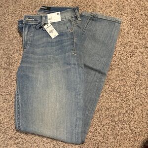 NWT women’s size 8R Express Jeans